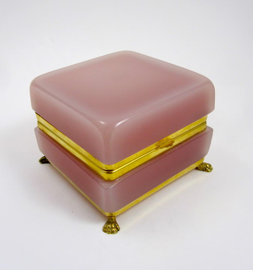 Murano Rose Pink Opaline Casket Box