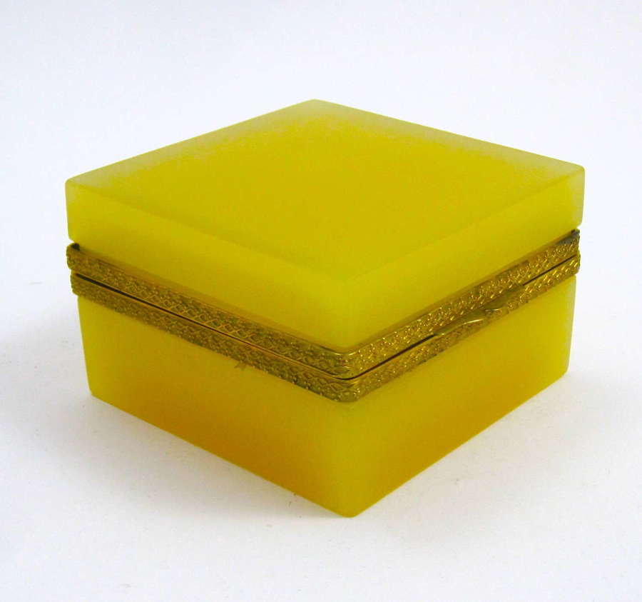 Vintage Murano Square Apricot Opaline Glass Casket Box