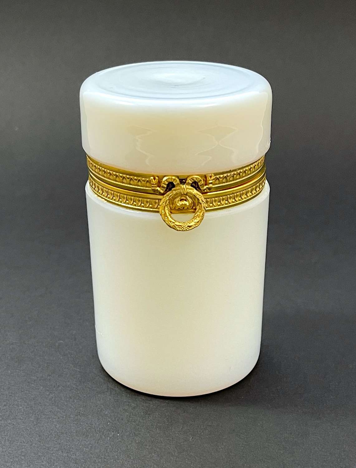 Antique French White 'Bulle de Savon' Opaline Glass Cylindrical Box