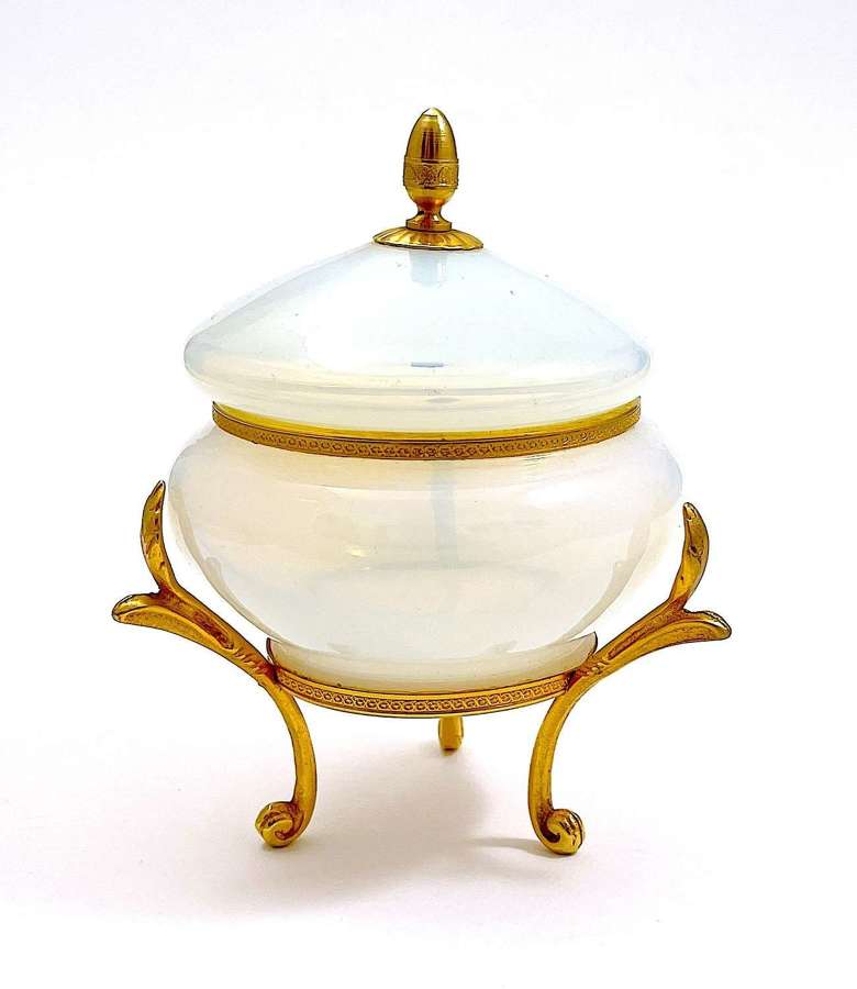 Antique French White 'Bulle de Savon' Opaline Glass Box and Cover.