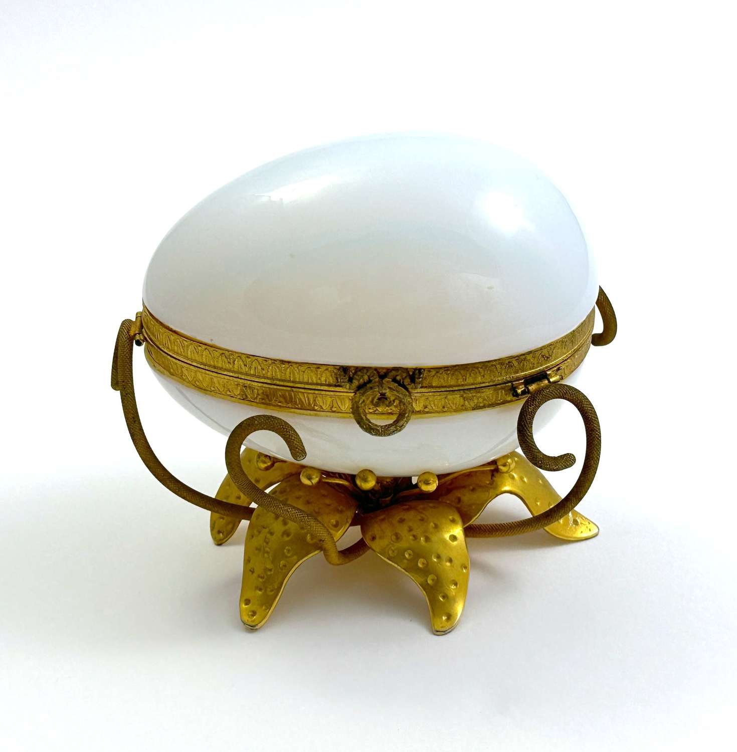 Antique French White 'Bulle de Savon' Opaline Glass Egg Shaped Box