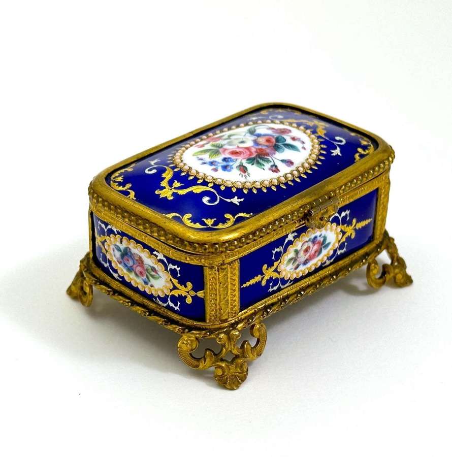 A Small High Quality Palais Royal Antique Tahan Jewel Casket