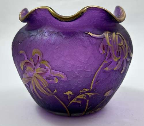 A Pretty Legras Mont Joye Bowl with Beautiful Enamelled Flowers