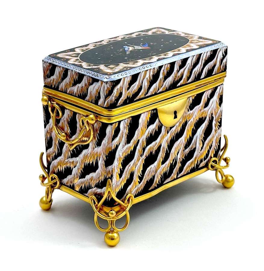 Stunning Antique MOSER Crystal&nbsp;Glass Casket Box Decorated with Birds