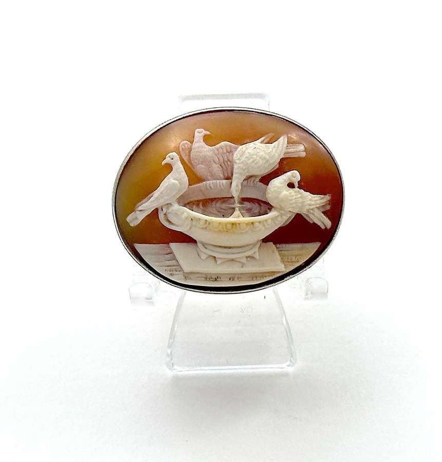 Museum Quality Antique Miniature Cameo and Silver Pill Box