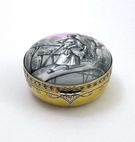 Fine Antique French Enamel & Gilded Silver Box in the Grisaille Manner