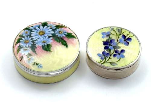 High Quality Antique Silver and Guilloche Enamel Box with Daisies.