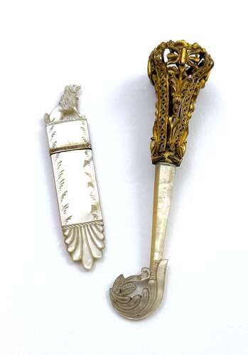 Antique French Charles X Palais Royal Mother of Pearl Needle Case with a Finely Dog Finial