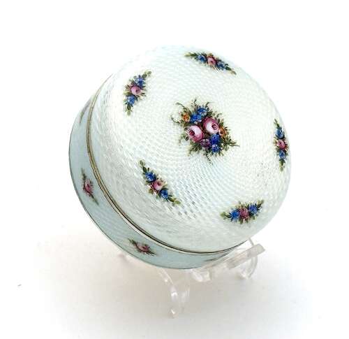 Antique Pale Cream Guilloché Enamel Box with Finely Hand Painted Floral Sprays of Roses