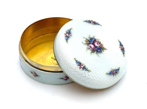Antique Pale Cream Guilloché Enamel Box with Finely Hand Painted Floral Sprays of Roses