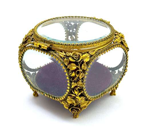 Antique Dore Bronze Jewellery Casket with Intricate Floral and Foliate Decoration