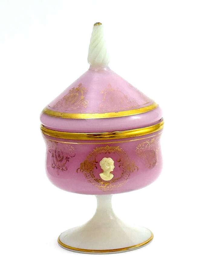 An Exquisite Pink Opaline Glass Bonbonni&egrave;re with a Classical Cameo Medallion.