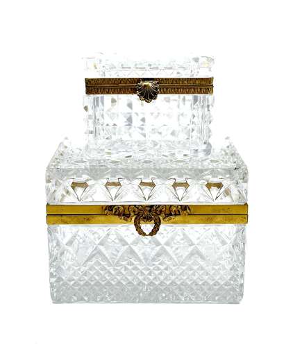 Antique French Diamond Cut Crystal Casket with Dore Bronze Mounts and Scallop Shell Clasp