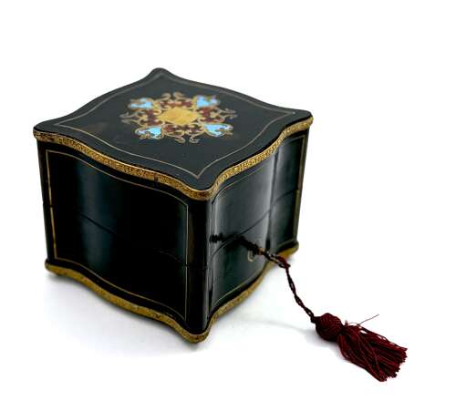 A Fine Antique French Baccarat Perfume Set with Dore Mounts and Original Key.
