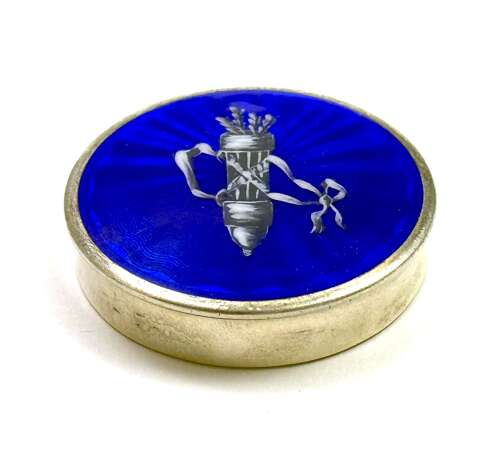 Antique Blue Guilloché Enamel Pill Box with a Finely Detailed Quiver of Arrows