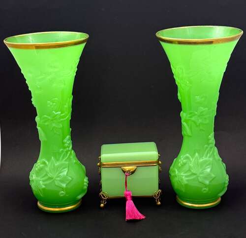 Antique French Green Opaline Uranium Glass Casket Elegantly Mounted in Fine Dore Bronze