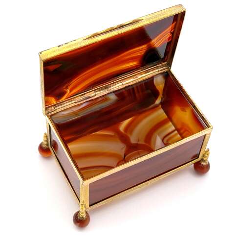 A Fine Antique Agate Jewellery Box