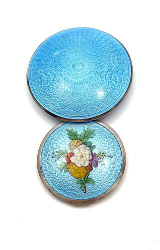 A Fine Antique Silver Compact Centred with a Hand-Painted Floral Bouquet.